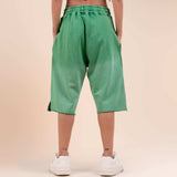 شورت أبجد أخضر