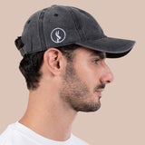 كاب أبجد أسود