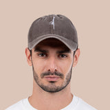 كاب أبجد رمادي